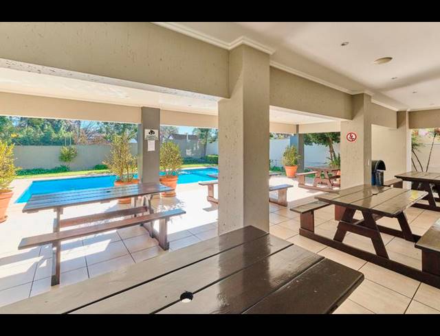 1 BEDROOM PROPERTY TO RENT IN LONEHILL